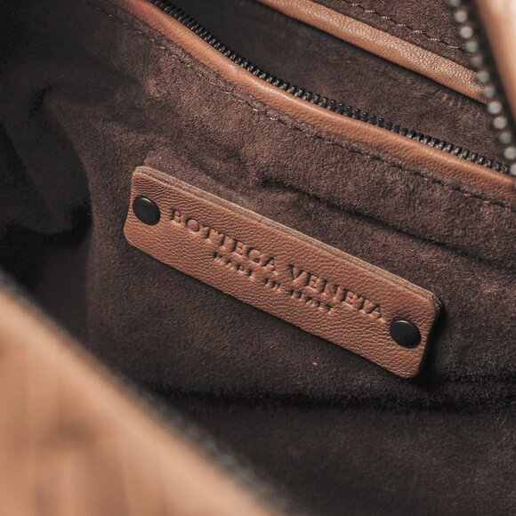 Bottega Veneta Light Brown Intrecciato Leather Box Bag - Picture 12 of 13